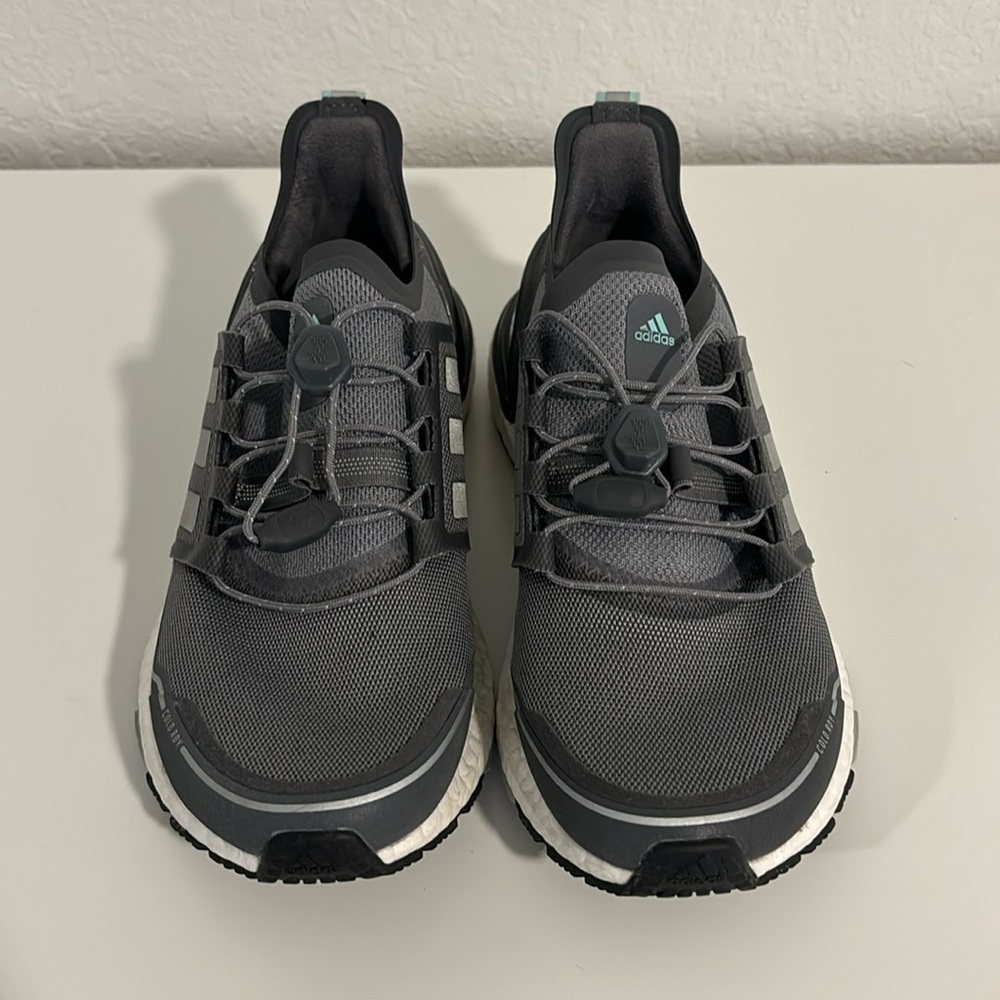 Adidas UltraBoost - Picture 2 of 10